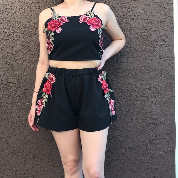 Top and Short Set - Picture 2 of 3